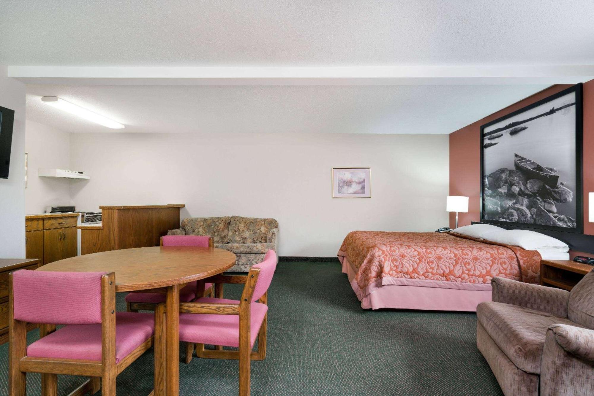 Super 8 By Wyndham Perham Exterior foto